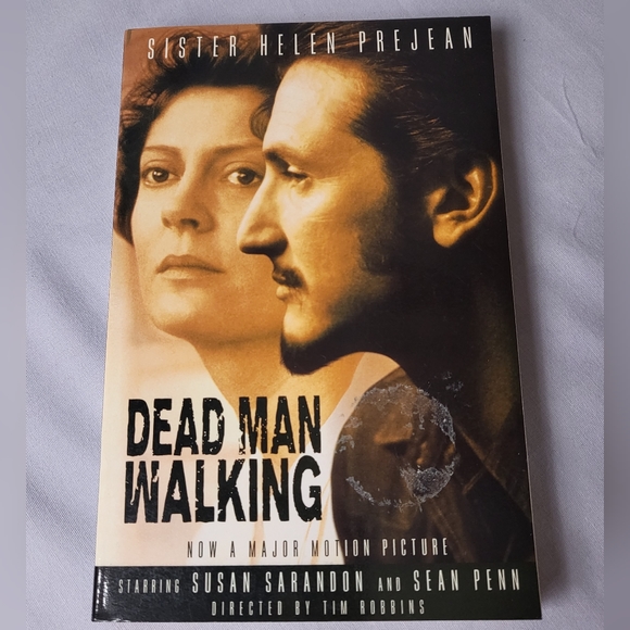 Dead Man Walkinh by Sister Helen Prejean paperback novel book nonfiction EUC - Picture 1 of 3